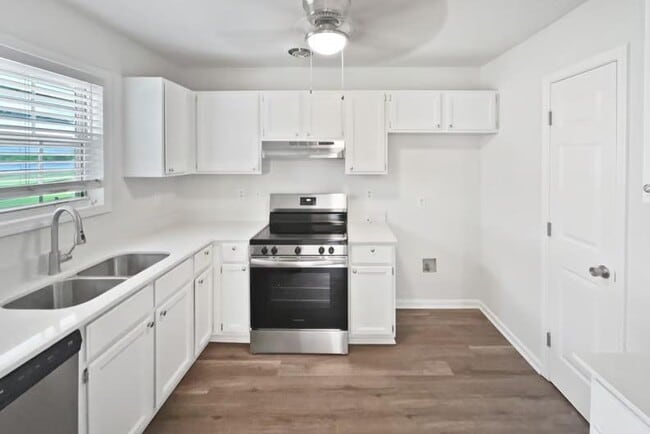 Photo - 6810 Ironwood Cir