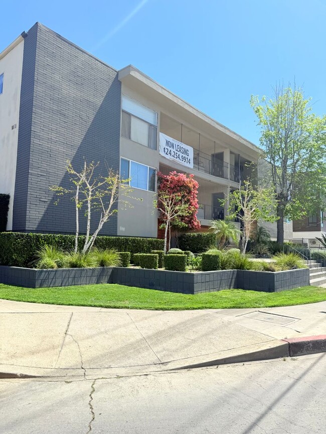 Beautiful 1 bedroom 1 bath!!! Must see! Mo... - Beautiful 1 bedroom 1 bath!!! Must see! Mo... Apartment Unit 107