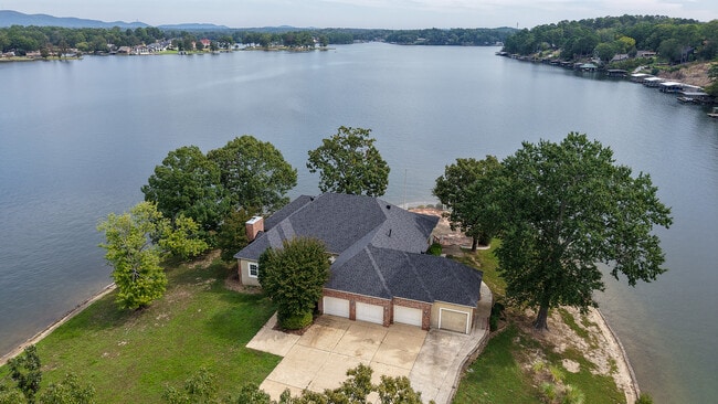 Building Photo - 108 Blue Heron Point