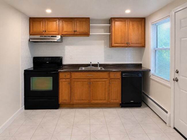 Building Photo - 43 Witherbee Ave Unit #F