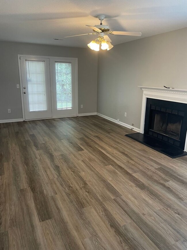 Photo - Renovated 3 Bedroom Off Groometown Road