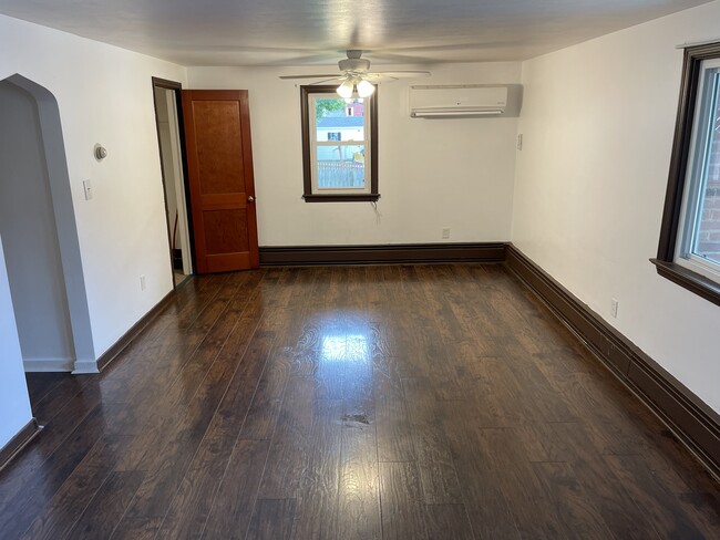 Photo - 705 Bloomfield St Unit 1