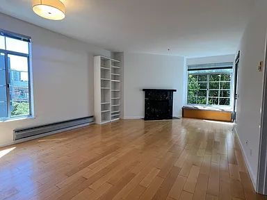 Photo - "Charming 1-Bedroom Retreat in Prime San Francisco Location – 730 Sq Ft of Comfort!"