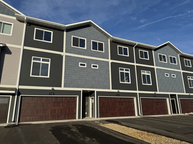 Photo - 2096 Rolling Green Trl Townhome