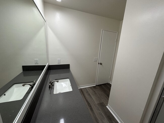 Photo - 2105 Grant Ave Unit 3