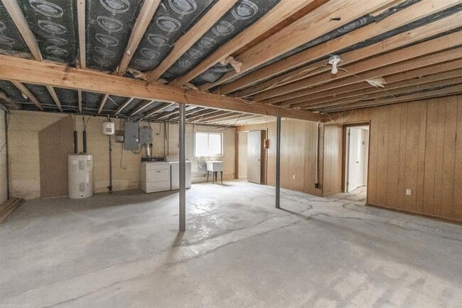 Building Photo - 3 Bedroom 3 Bath House