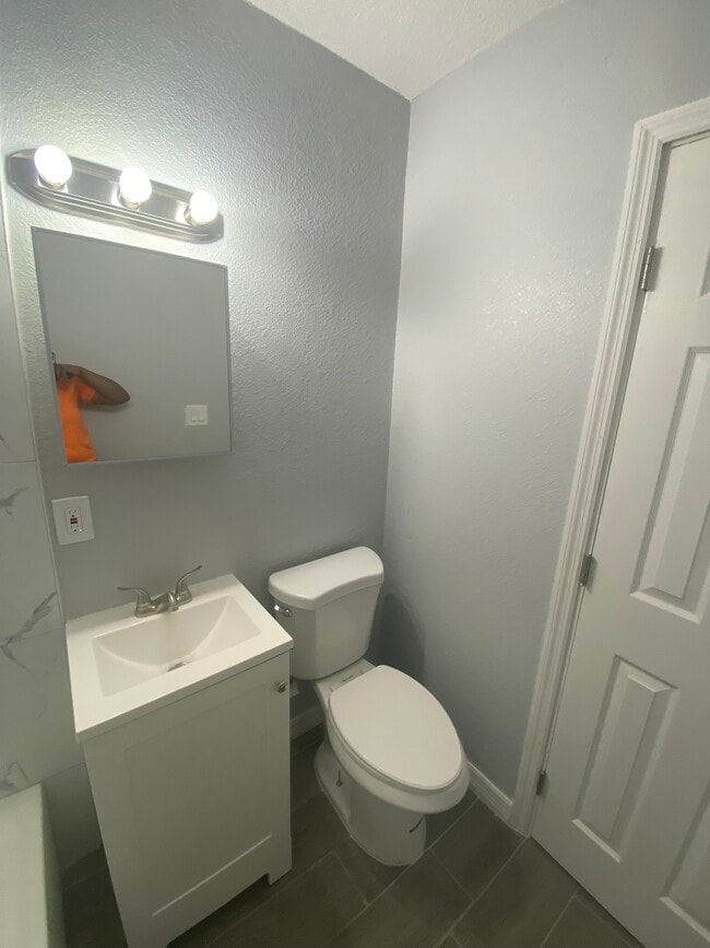 Photo - 545 SW 10th St Unit #1