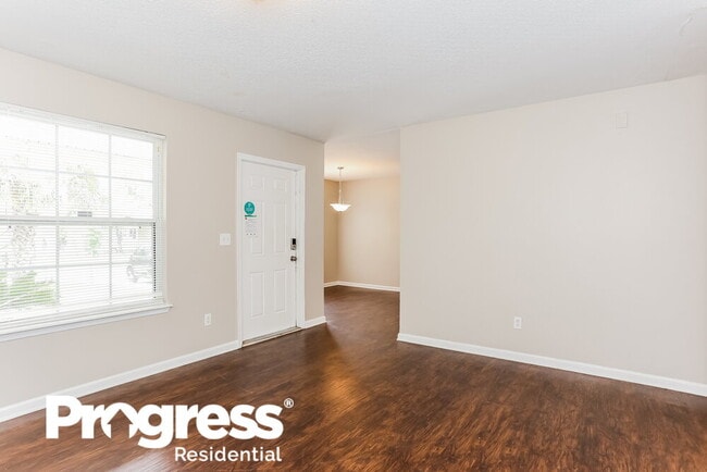 Photo - 3747 Peachtree St