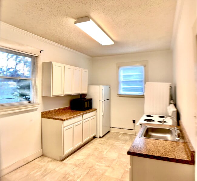 Photo - 601 Louisiana Ave Unit B