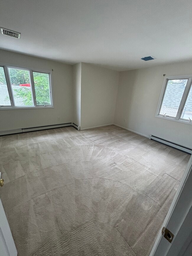 970 Bard Ave Unit 970 Bard Ave Apartment