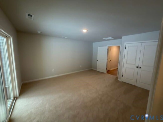 Photo - 435 Burden Dr