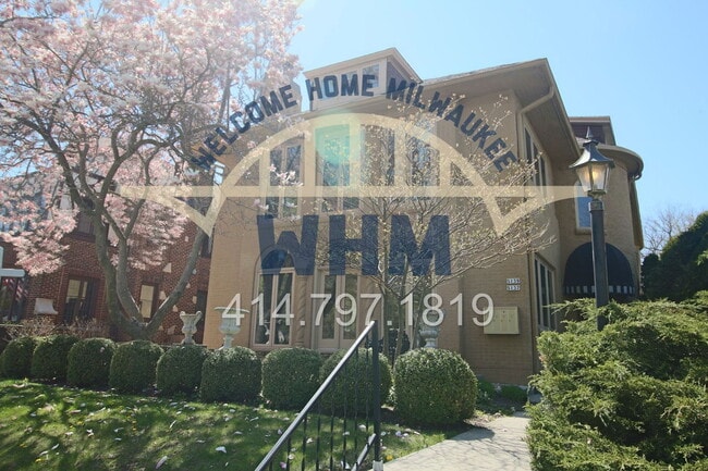 Building Photo - 5139 N Cumberland Blvd