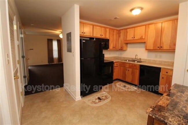 Photo - 512 Peachers Ridge Rd