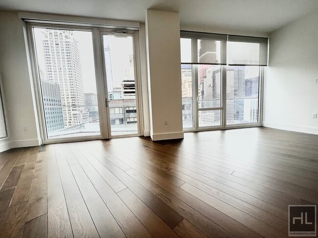 Photo - East 44th Street Unit 31N