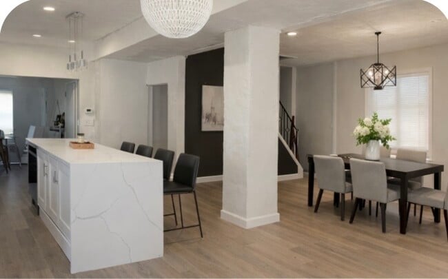 Photo - 832 S Roosevelt St