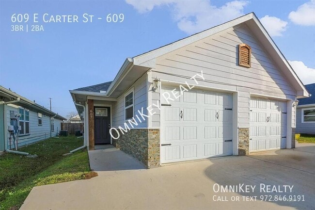 Building Photo - 609 E Carter St Unit 609