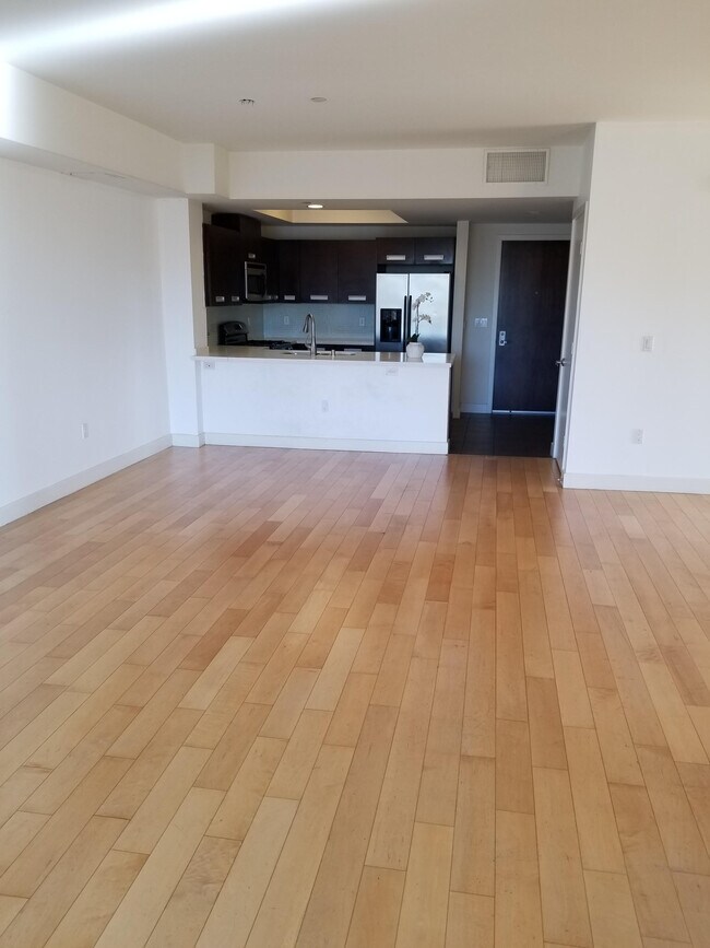 Photo - 1260 S Corning St