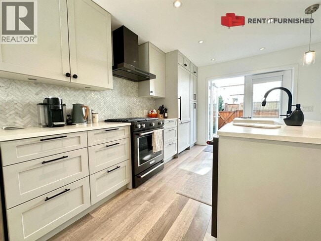 515 E 2nd St Unit 113