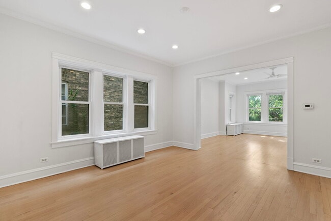 first floor dining room - 1031 Wesley Ave Unit 1
