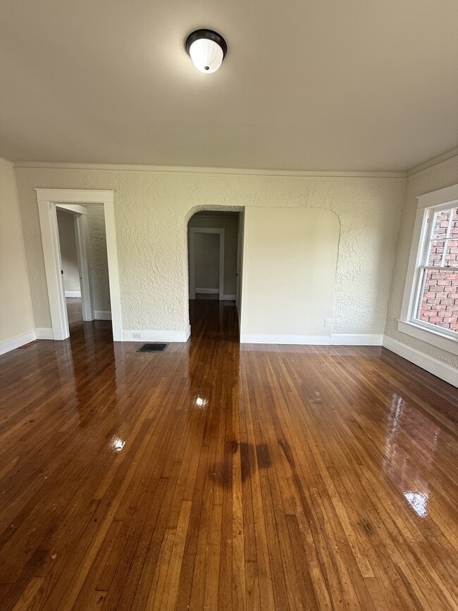 Photo - 1853 Princeton Ave SW