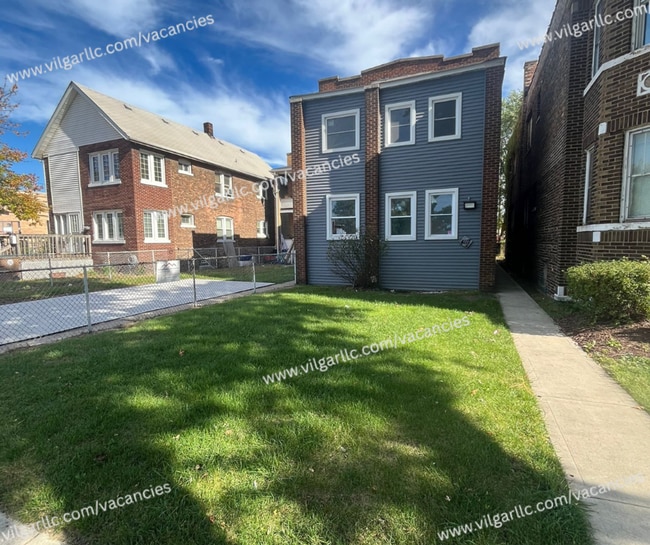 Building Photo - 4117 Euclid Ave Unit 2R (Apt A Rear)