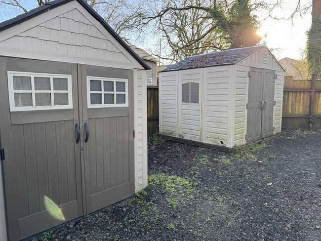 Photo - 471 Tualatin St