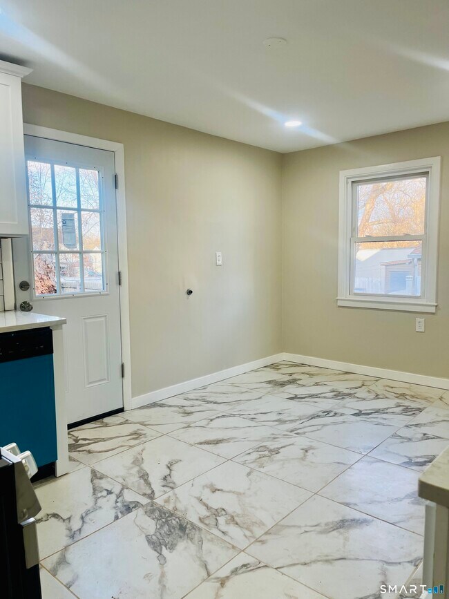 Photo - 10 Baltic St Unidad 12