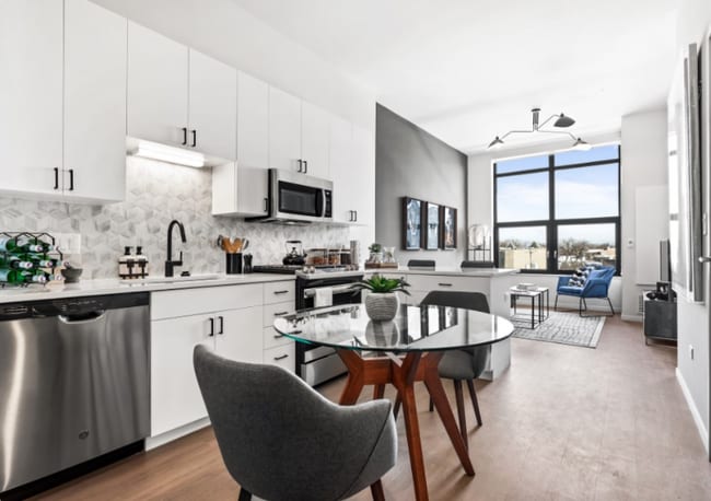 Photo - 2477 N Milwaukee Ave