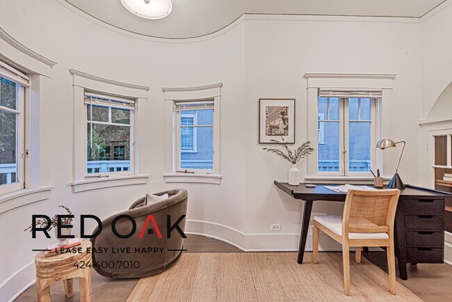 Photo - ~1 Month FREE~ Amazing Four Bedroom with a... Unidad 1055