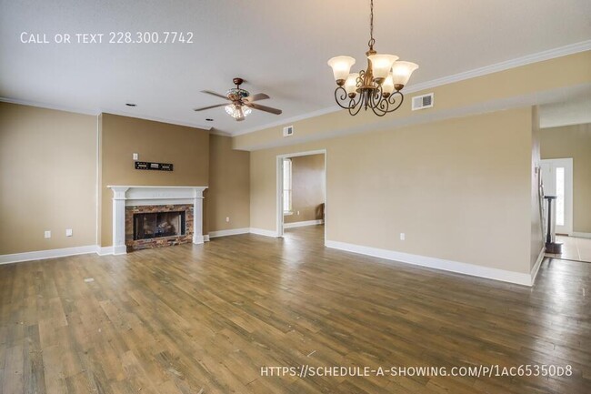 Photo - 2073 Stone Bridge Dr