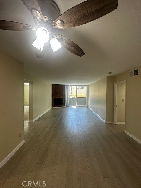 Photo - 1247 Stoner Ave Unidad 105