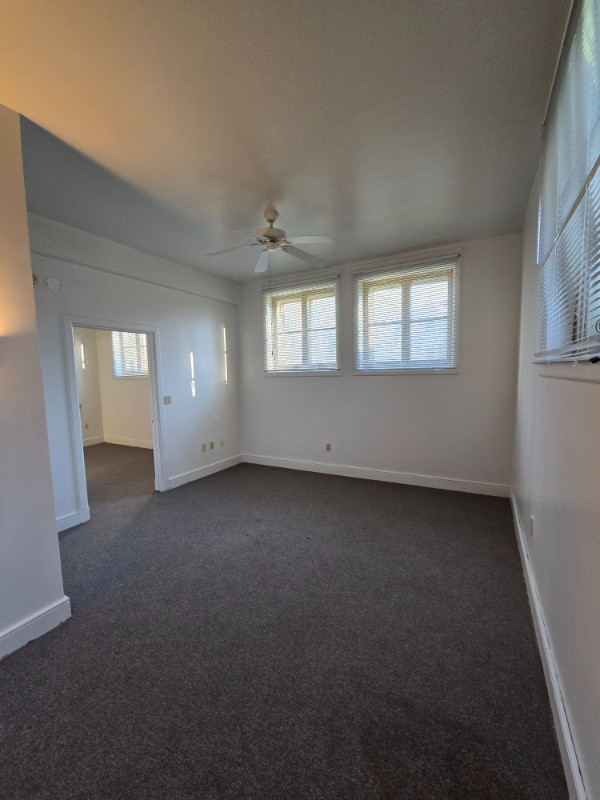 Photo - 633 W Washington St Unit 10