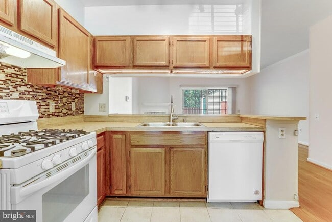 Photo - 7170 Westfield Ct