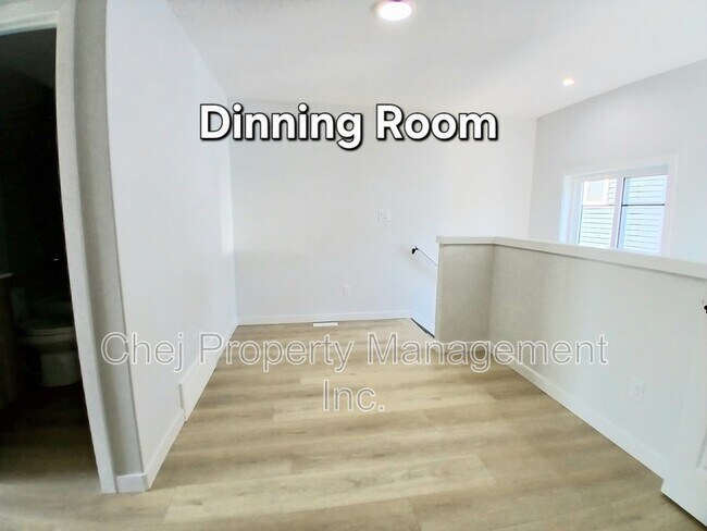 Photo - 6381 King Wynd SW Unit Garden Suite