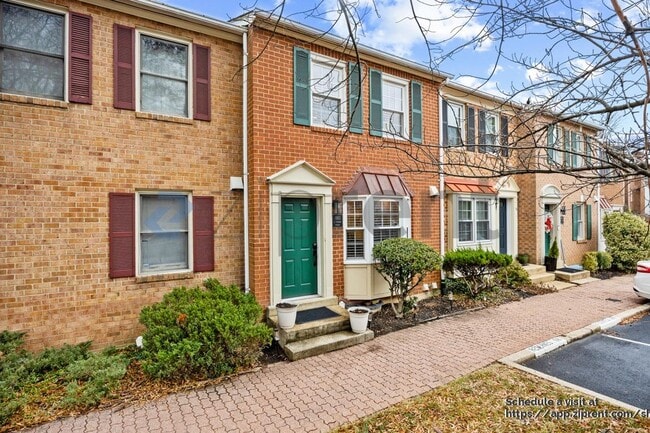 Building Photo - 1183 N Vernon St