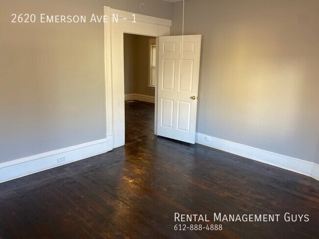 Photo - 3 Bedroom Duplex! Rent Ready! Section 8 Fr... Unit 1