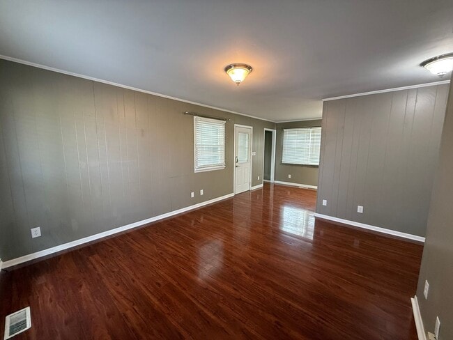 Photo - Home in Kuttawa