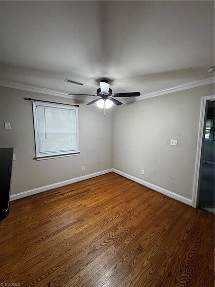 Photo - 505 Willow Dr