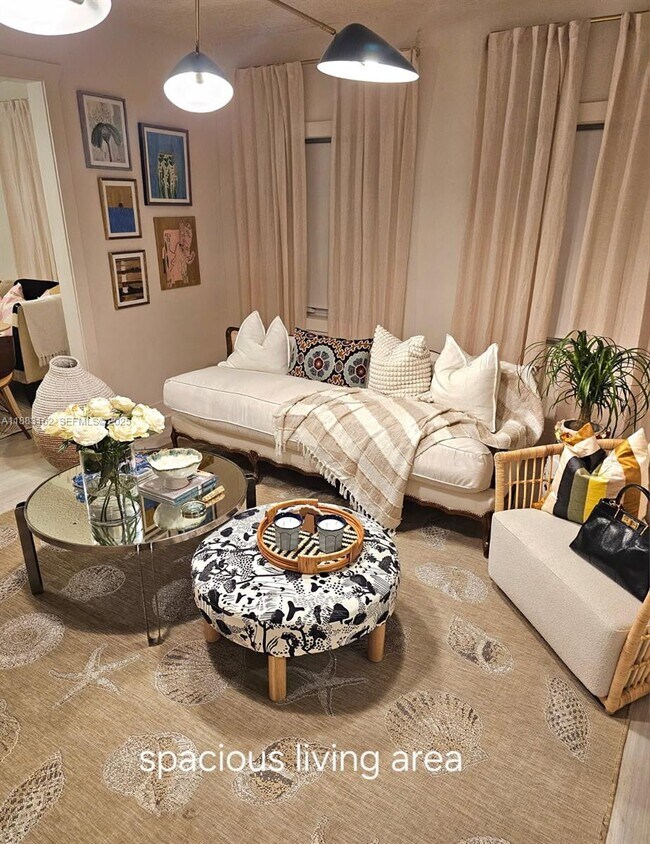 Building Photo - 131 Zamora Ave Unit 2