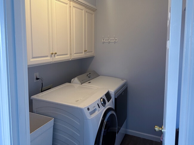 Building Photo - 2508 Park Forest Dr Unit 2508 APT