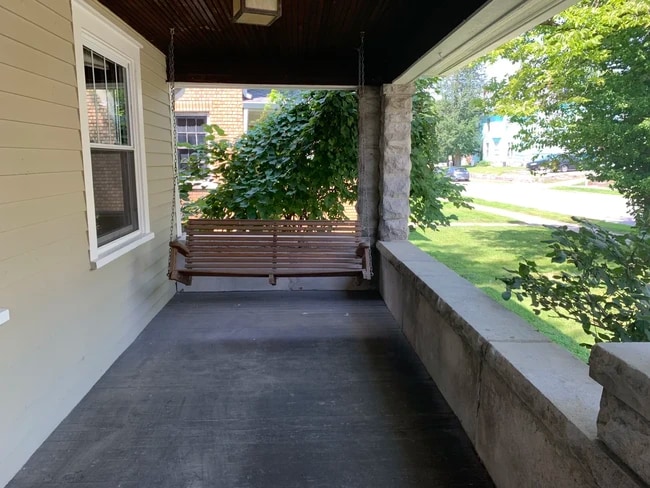 Photo - 720 E Hunter Ave