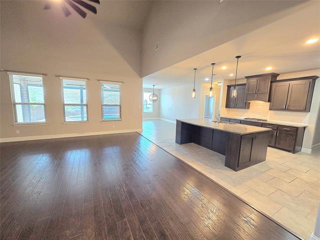 6916 Talon Dr
