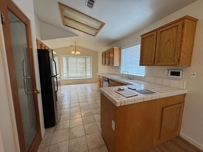 1919 Gordon Verner Cir