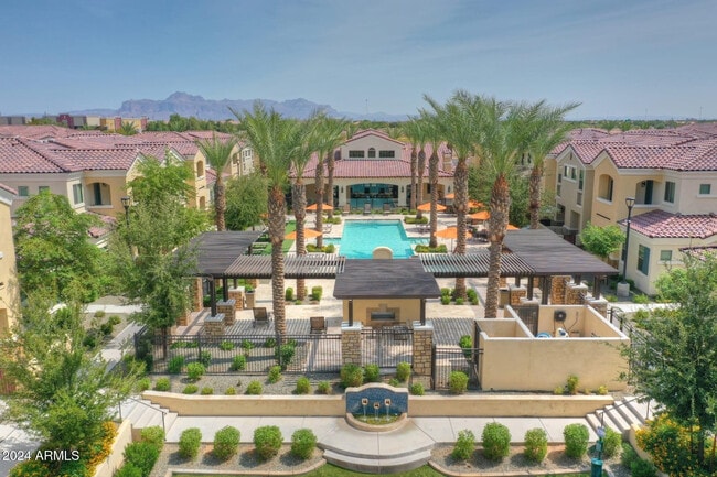 Building Photo - 1452 S Ellsworth Rd Unit # 3