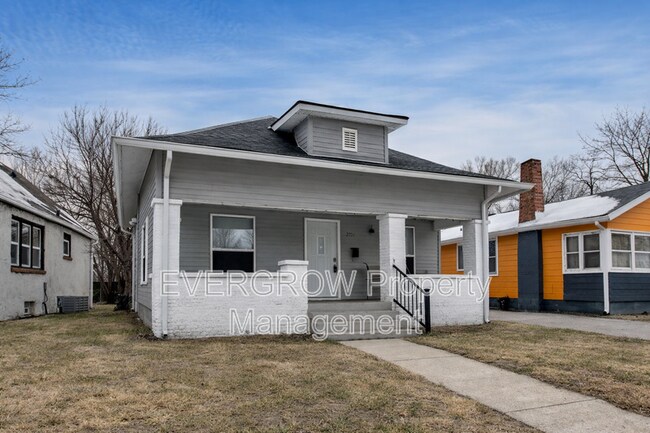 Photo - 2021 Mansfield St