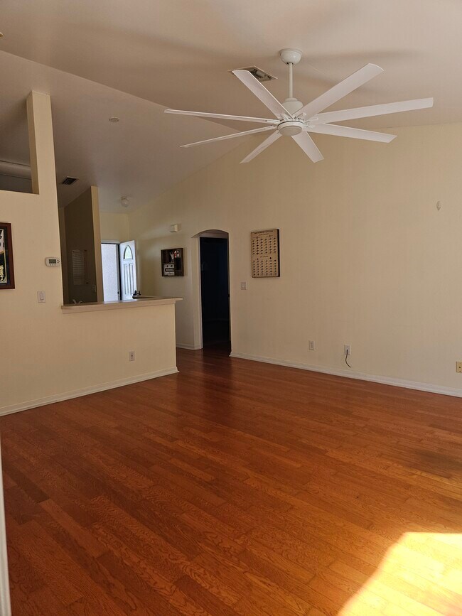 Wood floors - 520 Benton Dr