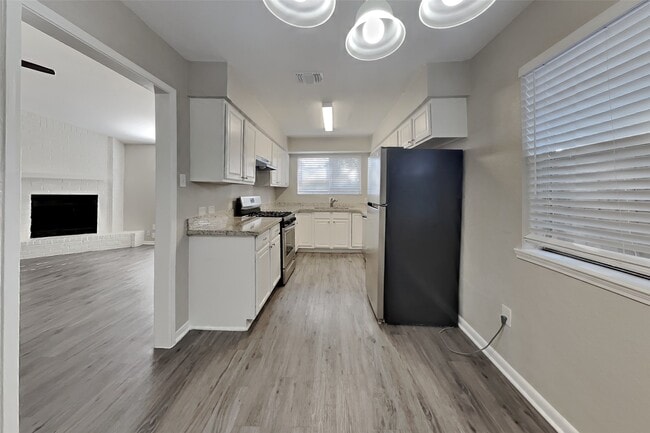 Photo - 5315 Derbyshire Dr