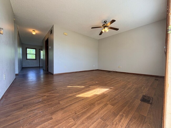 Photo - Cozy 2 Bedroom Duplex!
