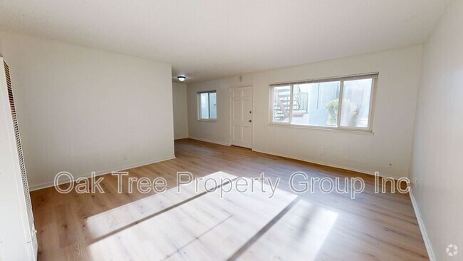 Building Photo - 959 75th Ave Unit 959-D Rental