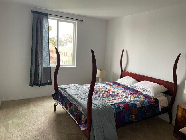 3740 Santa Rosalia Dr Unit 418
